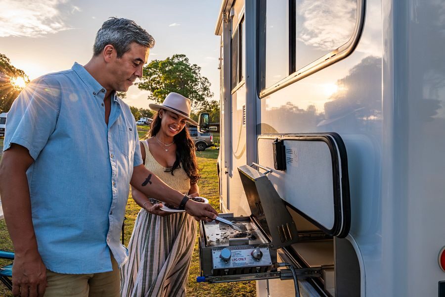 Apollo Euro Quest buiten koken