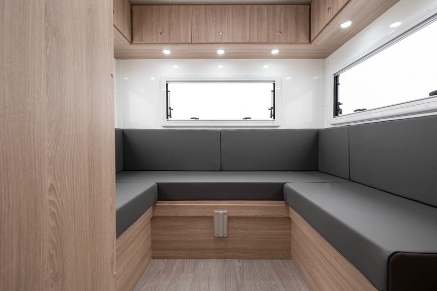 Apollo Euro Deluxe zithoek achterin